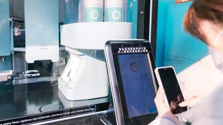 Coffee robots, putting an intelligent brain into retail Coffee robots, putting an intelligent brain into retail