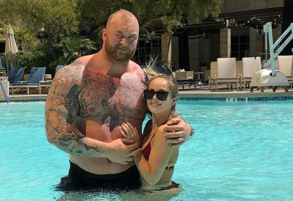 和世界最強肌肉男結婚是什麼感受 妻子毫不避諱 什麼都敢説 小安777 Mdeditor