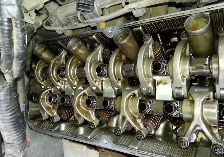 全合成机油真能用1万公里以上？到底哪个说法才是对的？