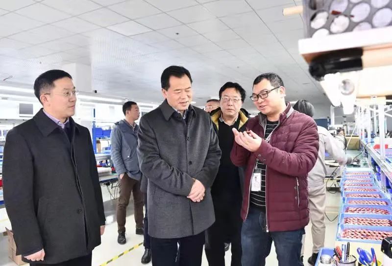 石希欣在芷江调研制造业发展工作时指出：提高智能化自动化水平 不断促进深度融合发展