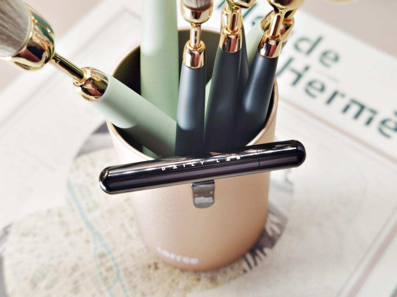 Does the Spring Festival deliver goods time -- is your Valentine's Day gift excuse me ready not? 