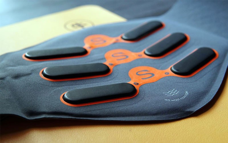 科技护腰新方式，SKG按摩腰带W5很有一套