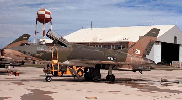 不是刷个漆那么简单，里面的学问大着呢！浅谈军用飞机的外观涂装