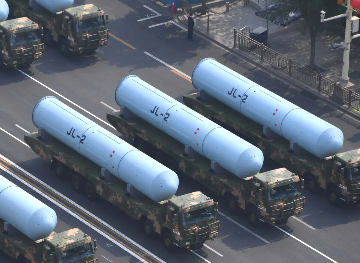 五岭逶迤腾巨浪：我国潜射弹道导弹研发一波三折，曾经中断8年