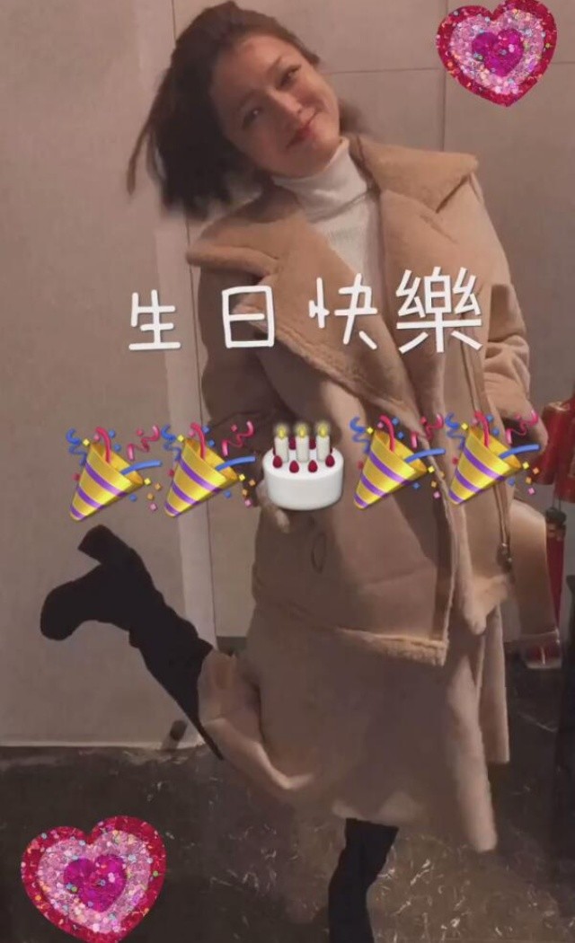 林瑞陽(yáng)空姐長(zhǎng)女近照，與曾哲貞似烙餅，29歲生日父親不理不問(wèn)？