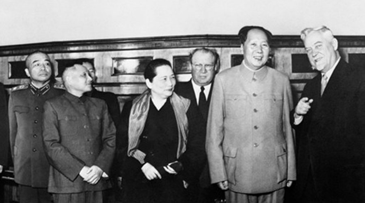 Hou Bo: Mao Zedong's No. 1 full-time photographer, who took thousands ...