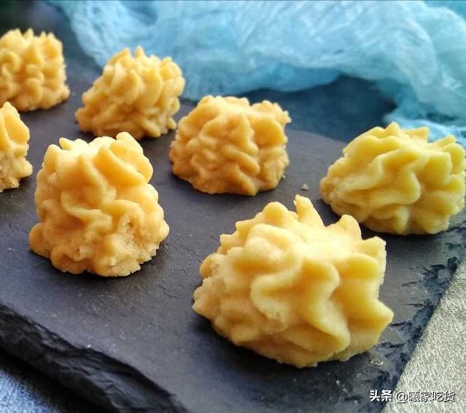 A lot of person likes net Gong Quji, I fear that beautiful flower is bad to squeeze all the time, so simple before