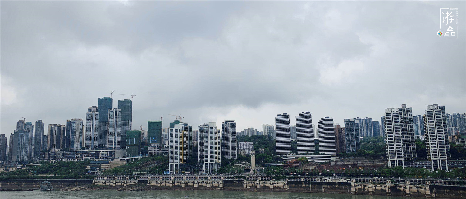 渝中半岛是重庆的缺陷？被打上山城的标签，本地人却拒绝承认