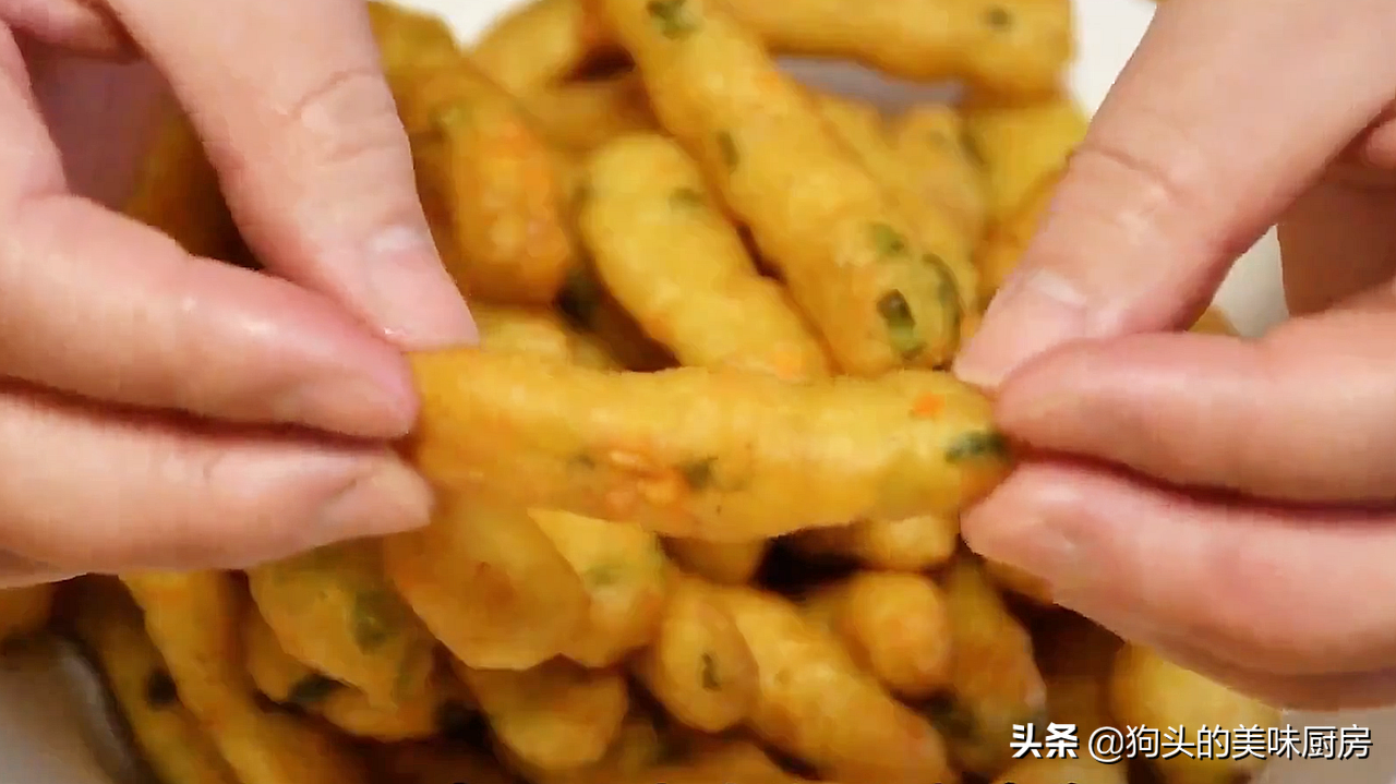土豆不要炒著吃了，教你一個新吃法，簡單美味，上桌全家都愛吃