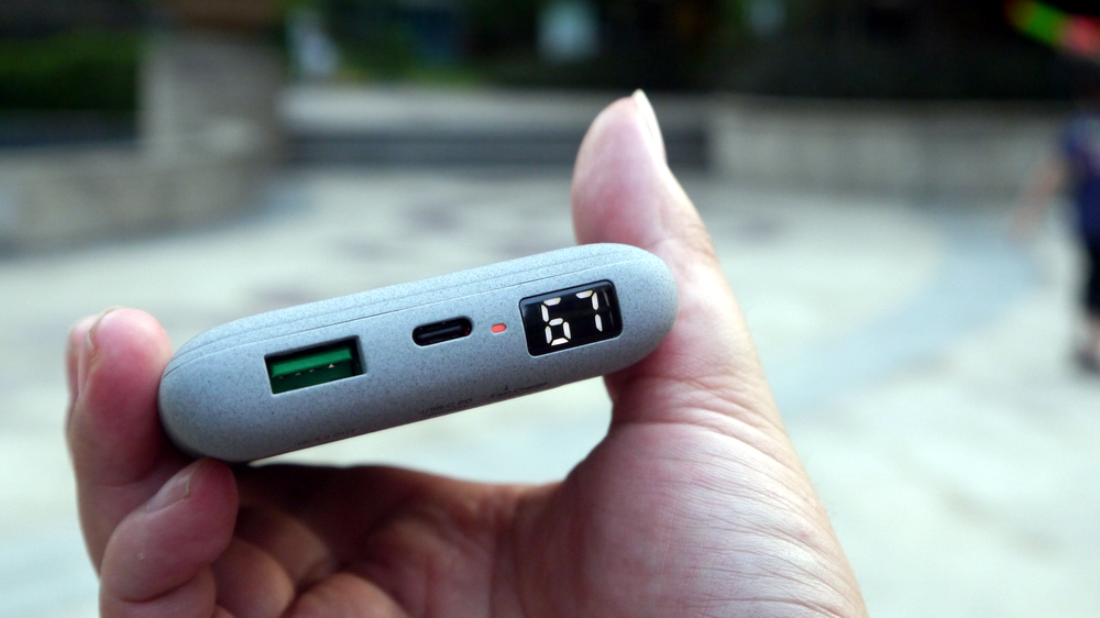 旅行必备装备推荐：南卡无线充电宝POWER3