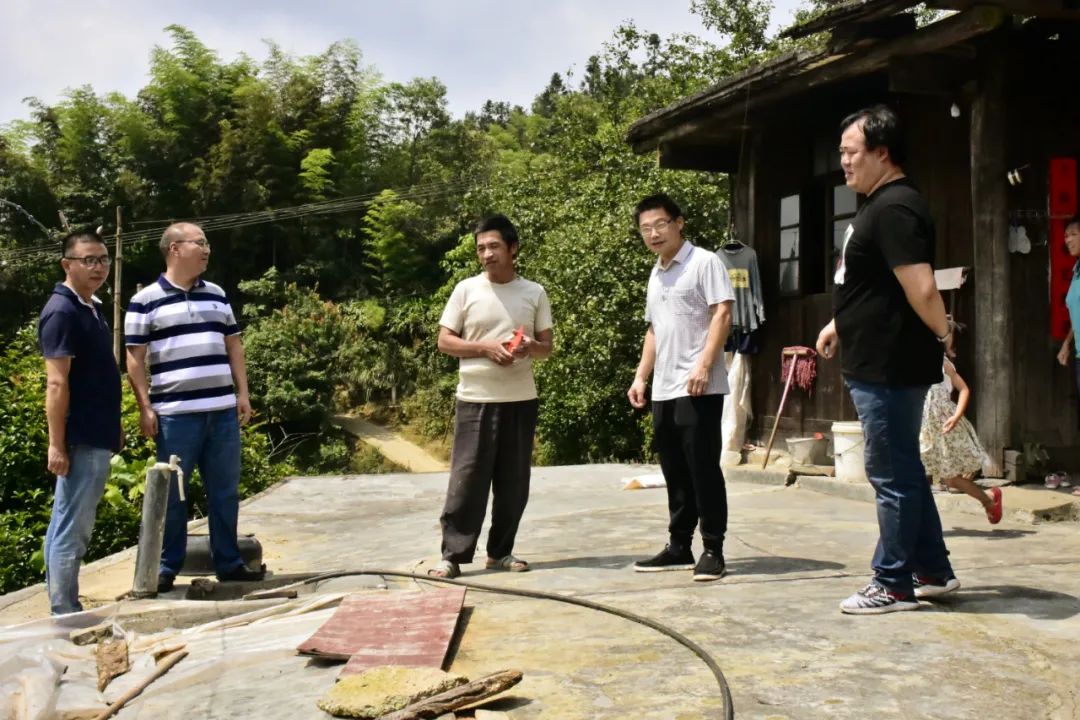 靖州苗族侗族自治县人大常委会机关：学史力行践初心为民解忧办实事