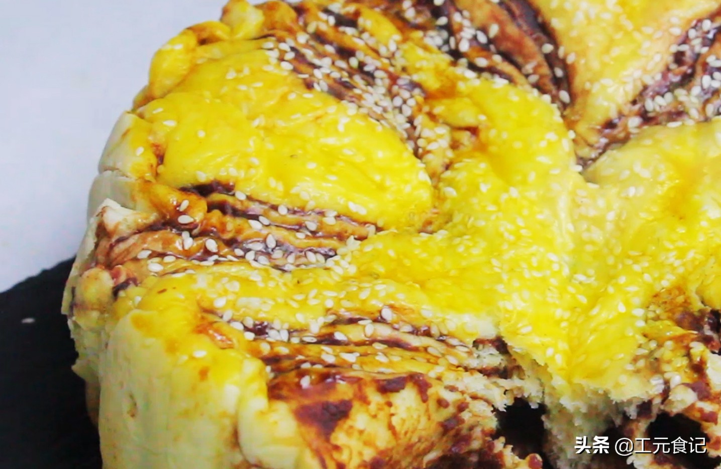 孩子最爱酸奶豆沙面包，不蒸不烤电饭煲一按，松软香甜比买的好吃