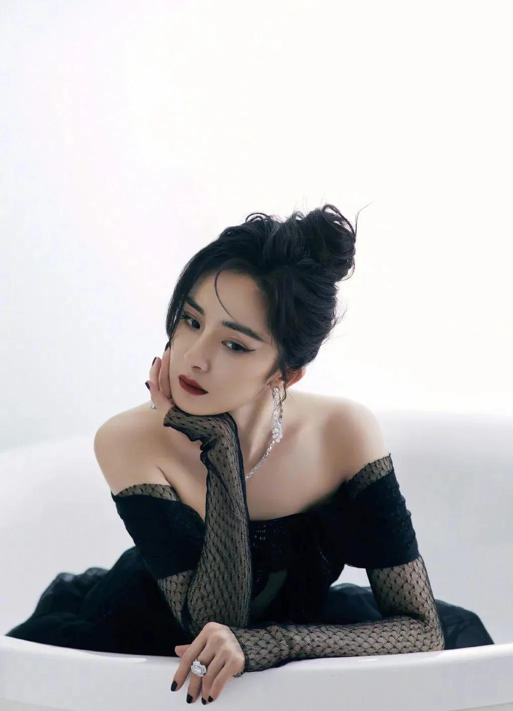Yang Mi ~ Sexy and charming - iMedia