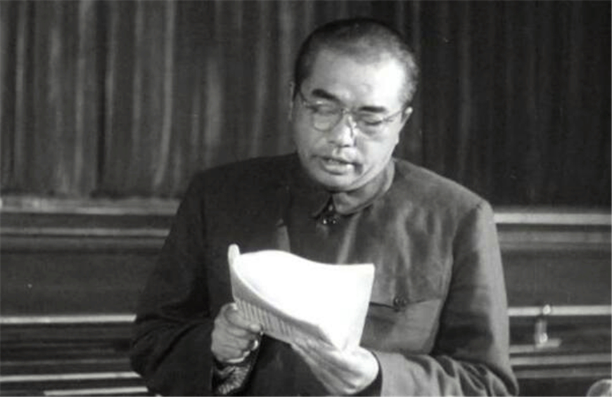 抗美援朝胜利后，金日成送给毛主席24箱苹果，为何士兵都不敢吃？