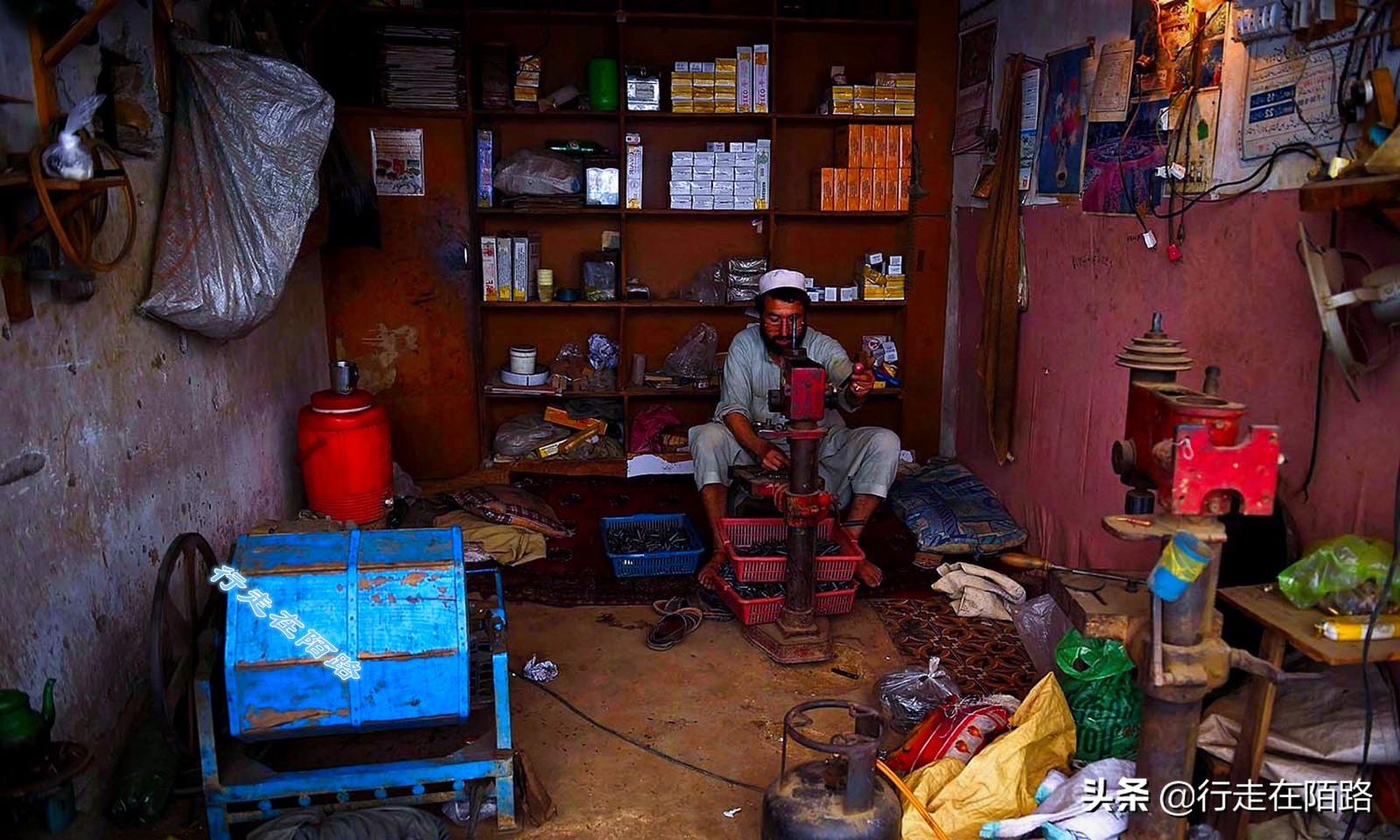 亚洲最大黑枪产地：你敢给原型我就敢仿造，导