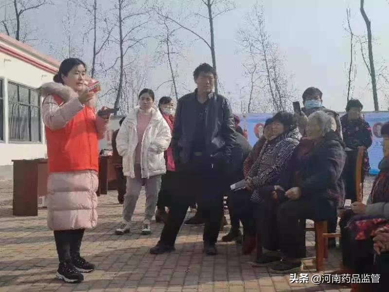 拉家常 讲用药 谈健康 60名医药专家进村入户科普宣教5000人受益