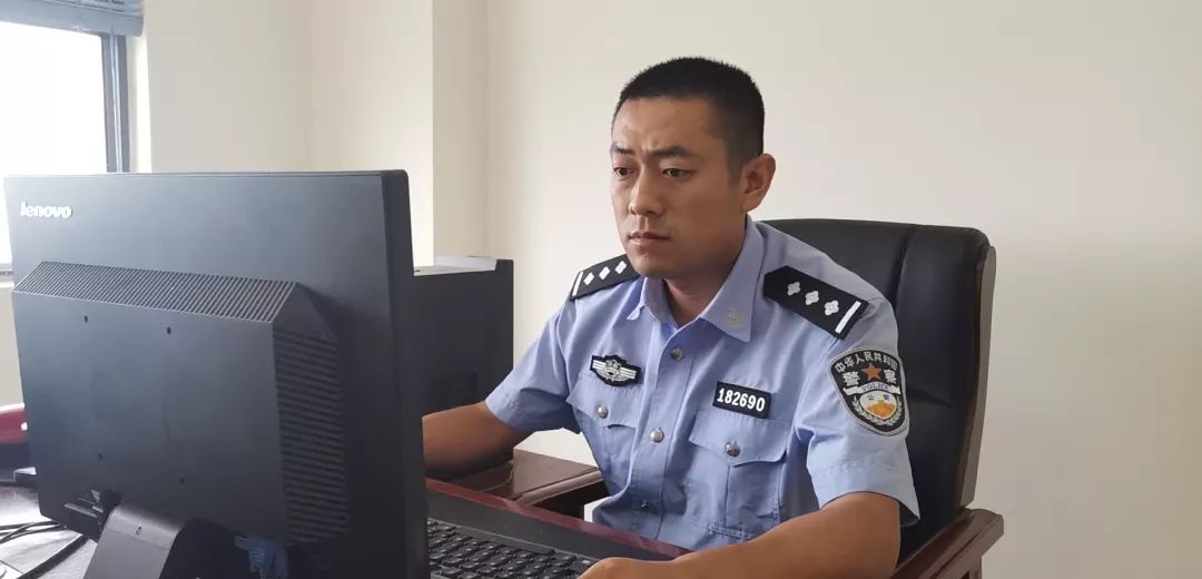 赵俊:一看二追三同步,让逃犯无所遁形 赵俊:一看二追三同步,让逃犯无所遁形