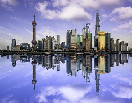 美国考虑“封杀TikTok”；上海大力扶持互联网企