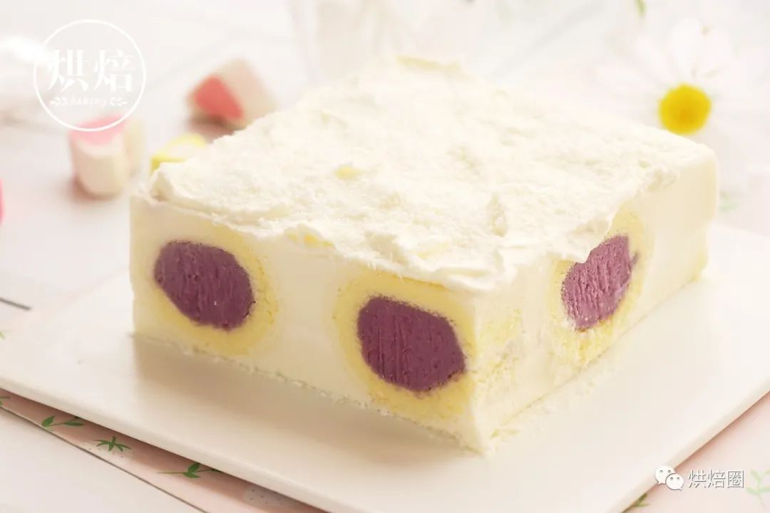 埋进椰香奶油慕斯里的芋泥卷 光看介绍就知道就多好吃了