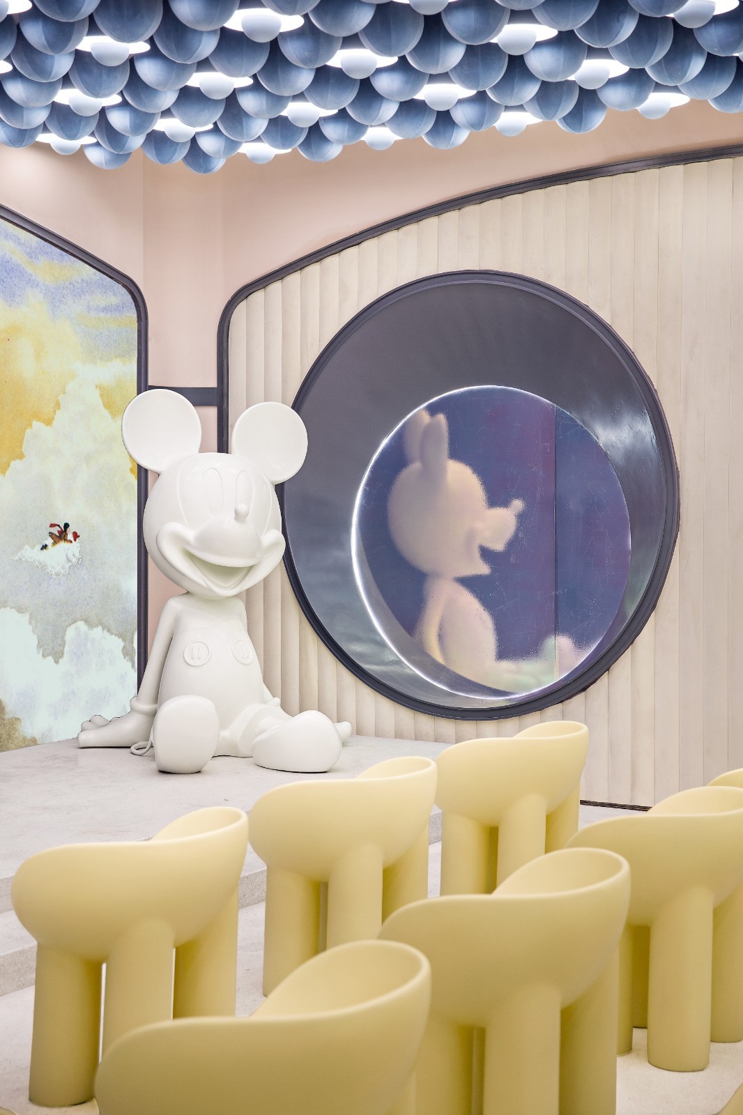 色彩斑斕的幼兒園，用設計打造一個神秘、夢幻的尋夢工廠