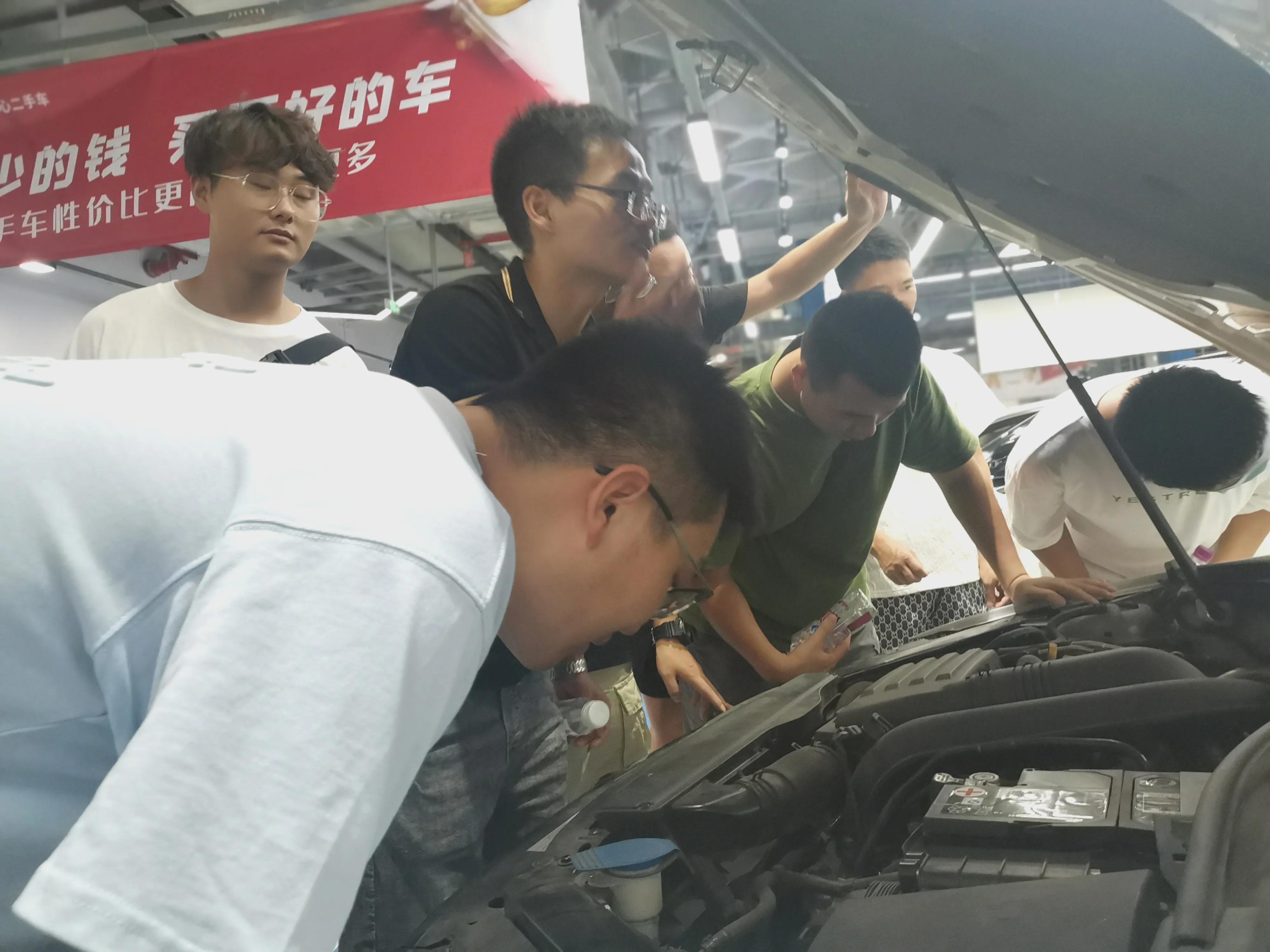 不虛此行！不僅可以學(xué)到驗車技術(shù)，還有深入市場考察交流的機會