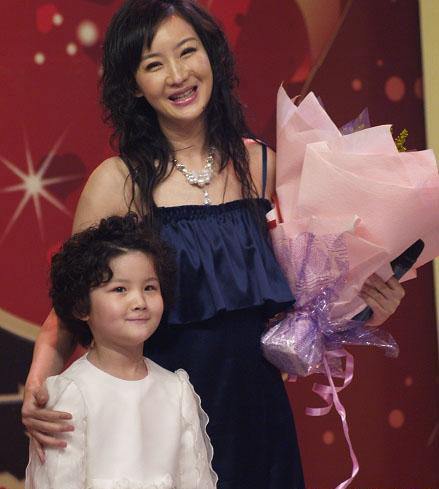2009年，孙楠为了潘蔚和买红妹离婚，如今50岁买红妹过得又怎样？
