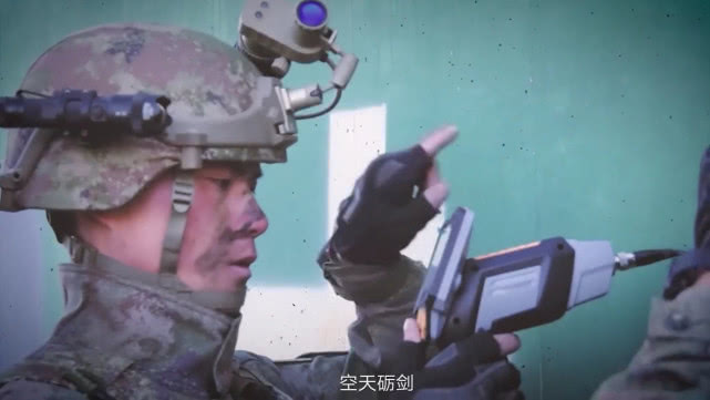 时髦值远超美国大兵！星空迷彩再度惊艳亮相，一身装具全球领先