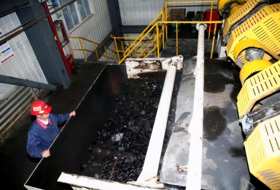 跟俄罗斯结怨后，乌克兰对外宣布：259亿只有中国能做到