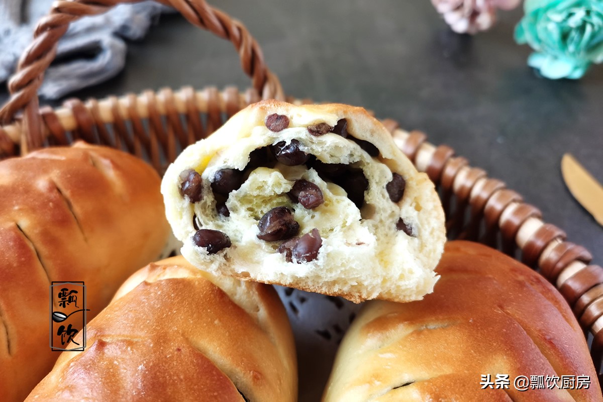 闺蜜们都喜欢的面包，既甜又香，配杯牛奶，当早餐一顿一个，特棒