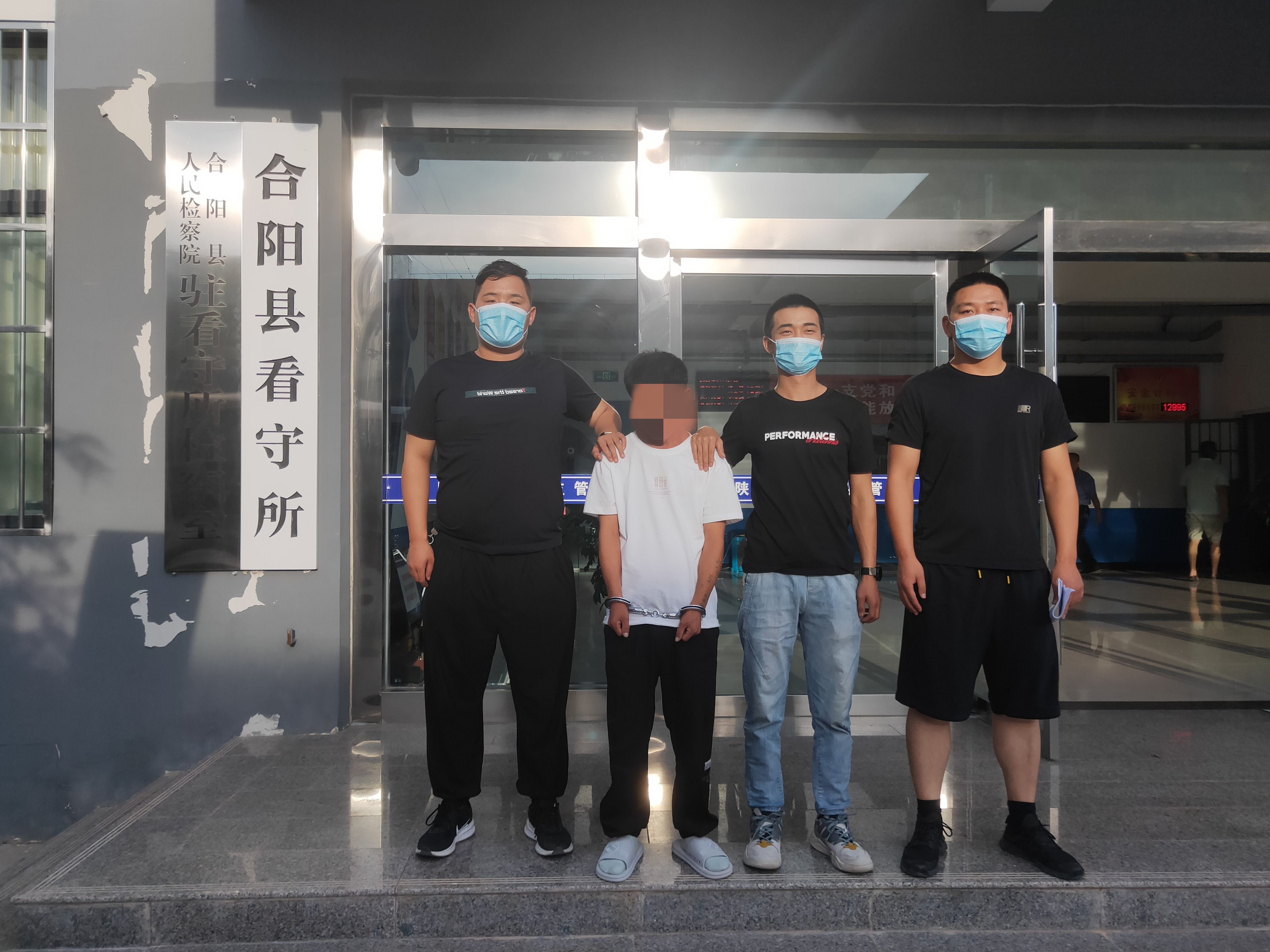 合阳公安抓获一名入室盗窃嫌疑人