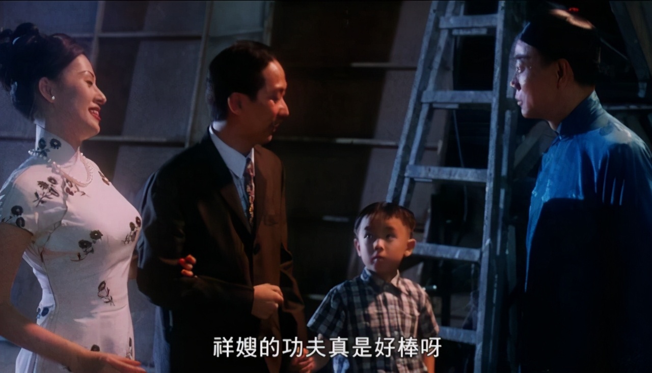 当年王晶为讽刺电影市场，拍了一部港片，把电