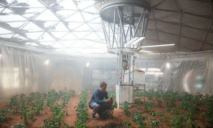 如何改造月球土壤能讓它適合種菜？交給小區的大爺大媽就可以？