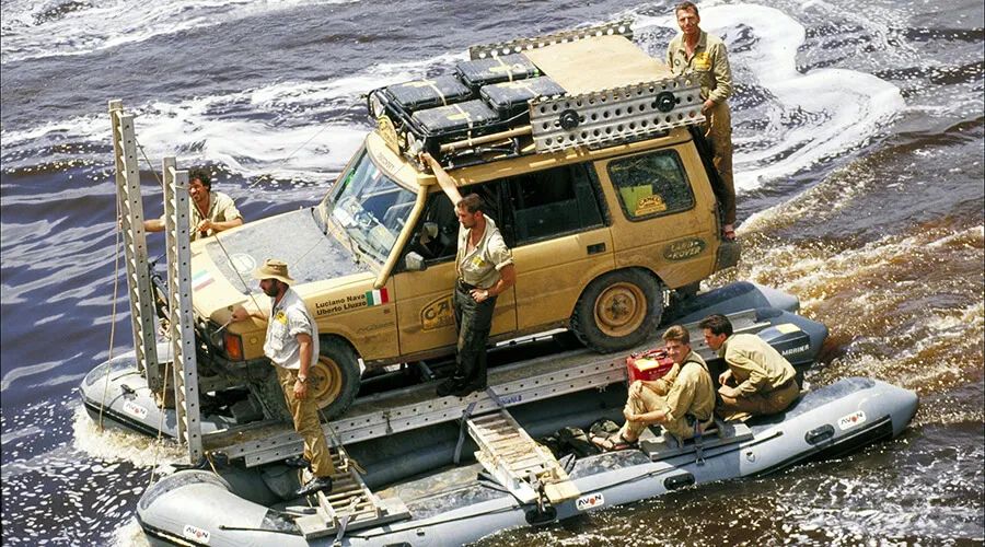 Why do bloody men like to buy Land Rover? - iNEWS