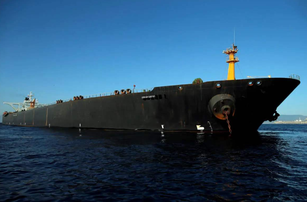 美国又来当\"强盗\"，妄想阻拦伊朗油轮，