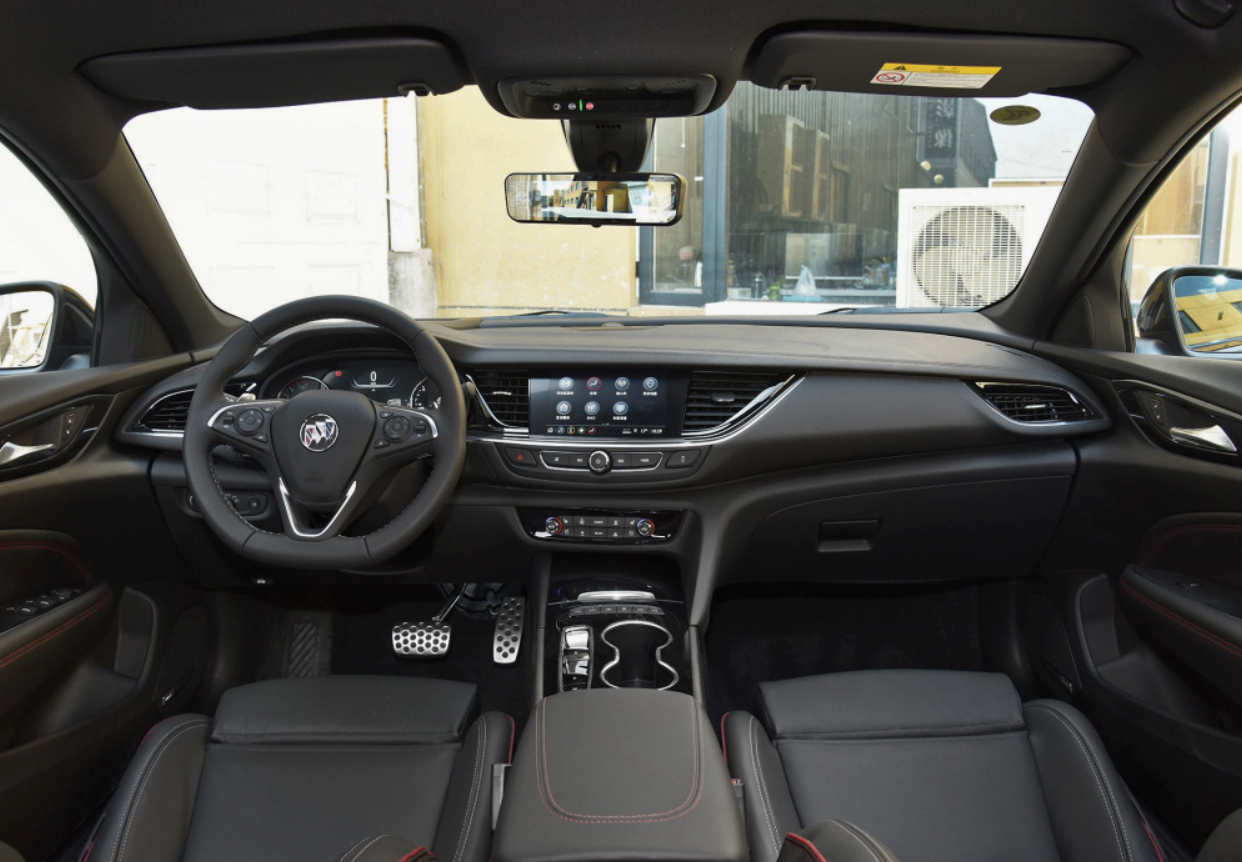 这车家用真合适，2.0T+9AT，7.1秒就破百