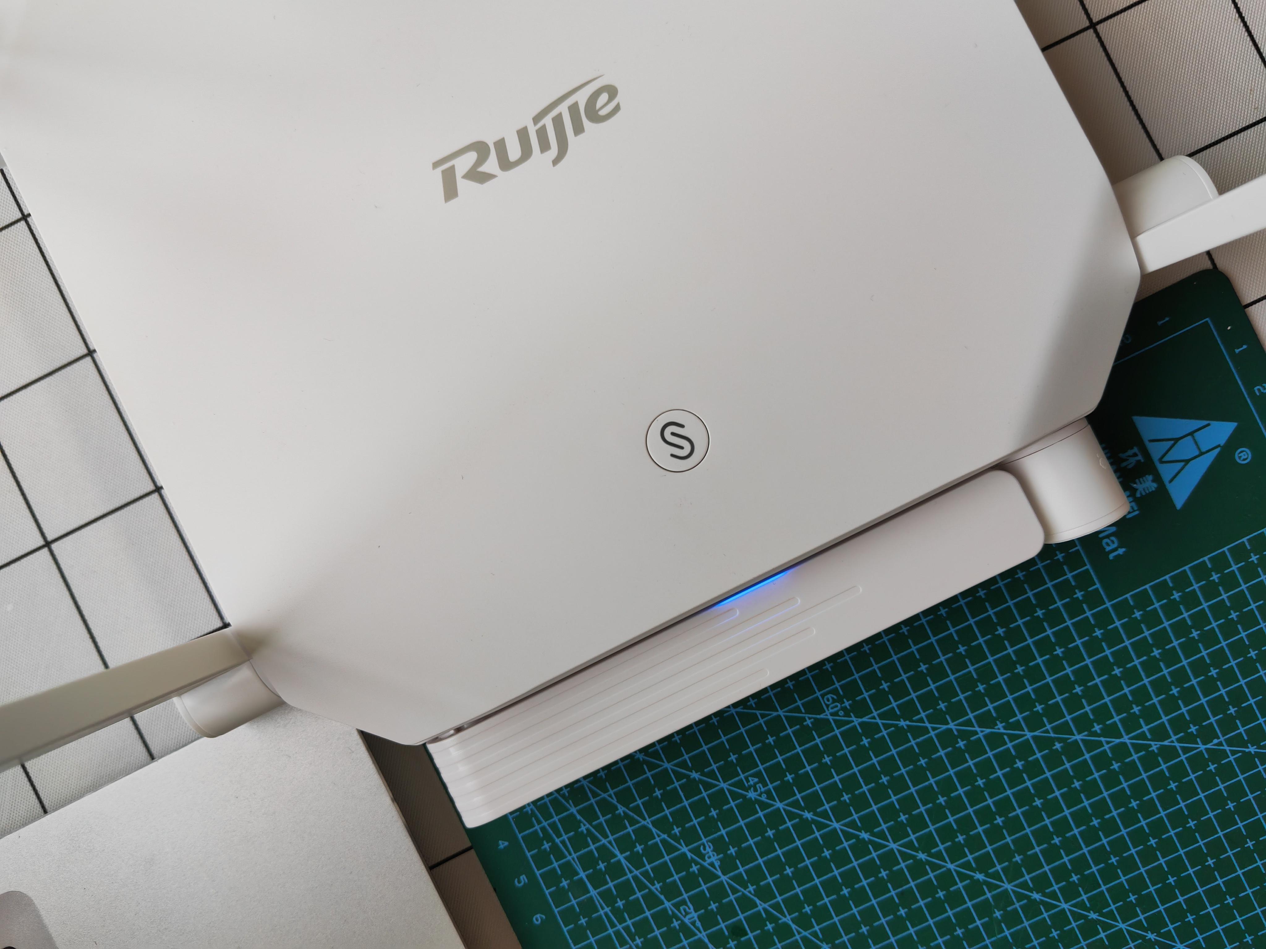 八根天线带来更好穿墙能力——锐捷星耀X32路由器轻松搞定大户型