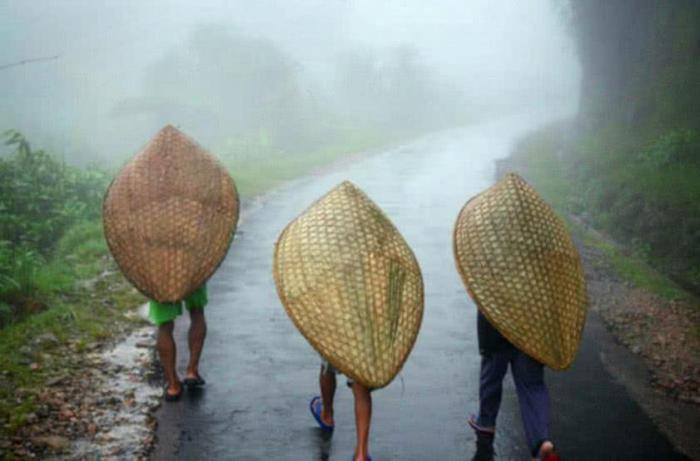 世界最潮湿的地方，一年365天都在下雨，当地人