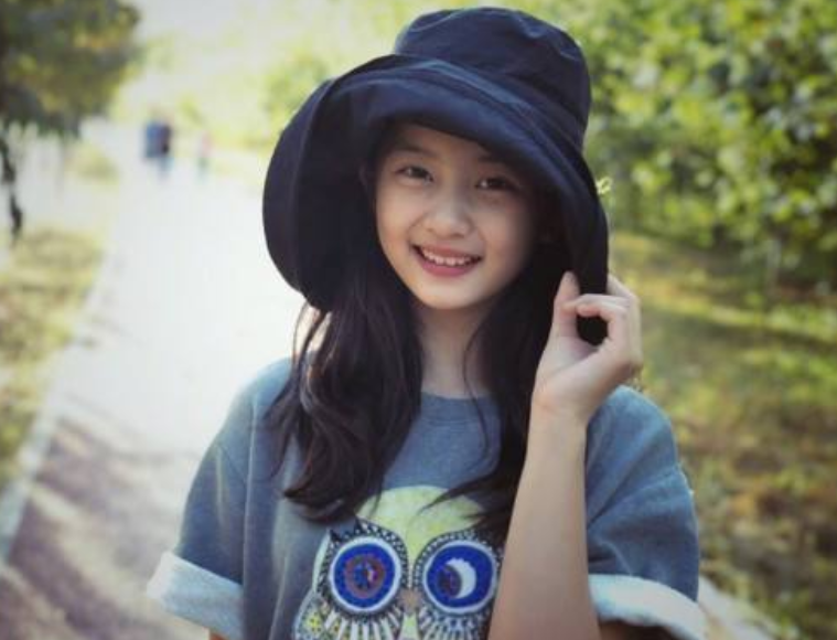 14岁黄多多被赞又高又美，看她一日三餐后，网友：黄磊功不可没