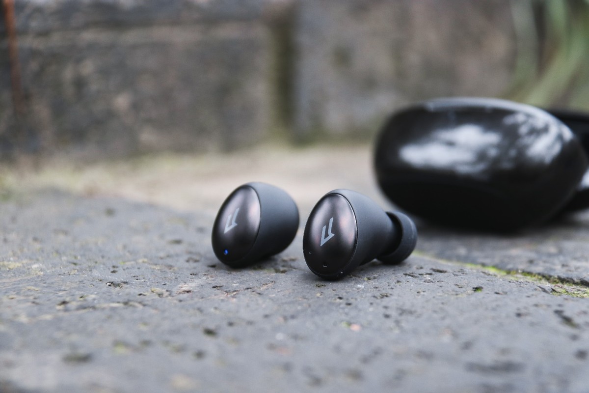 高颜值+好音质＝万魔ColorBuds，把实用品戴时尚单品的感觉