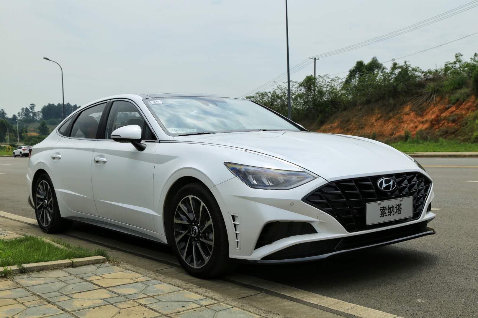 试驾第十代索纳塔:注重舒适实用,家用之良配