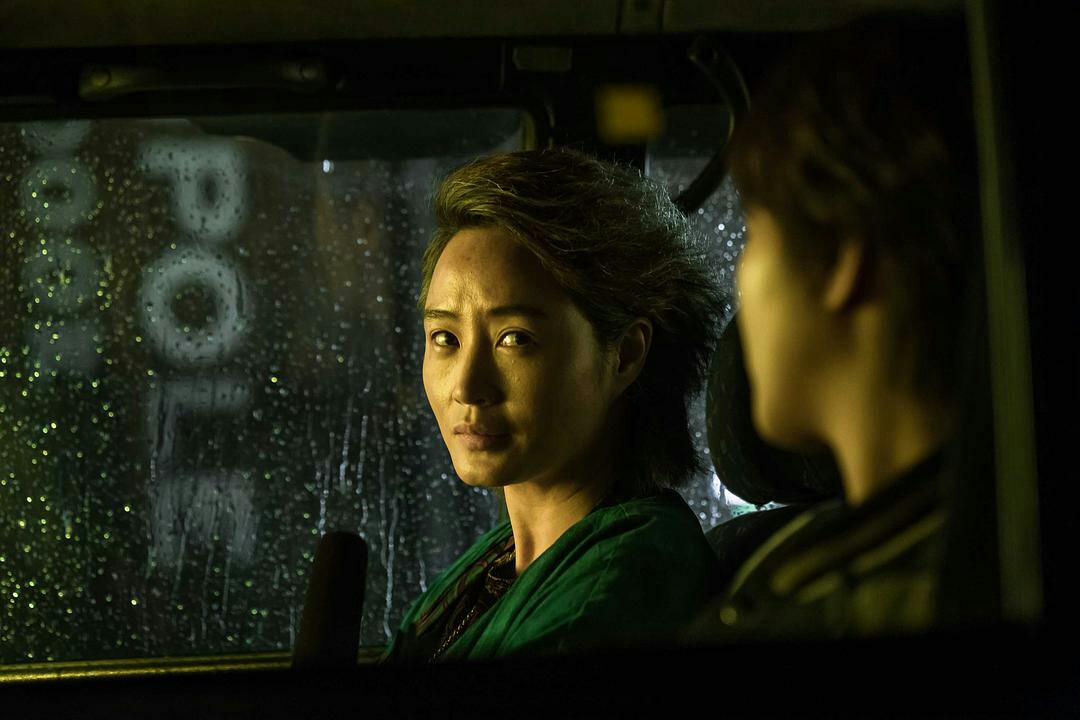 一部女性视觉的黑帮电影，全程高能无尿点，看完后意犹未尽！