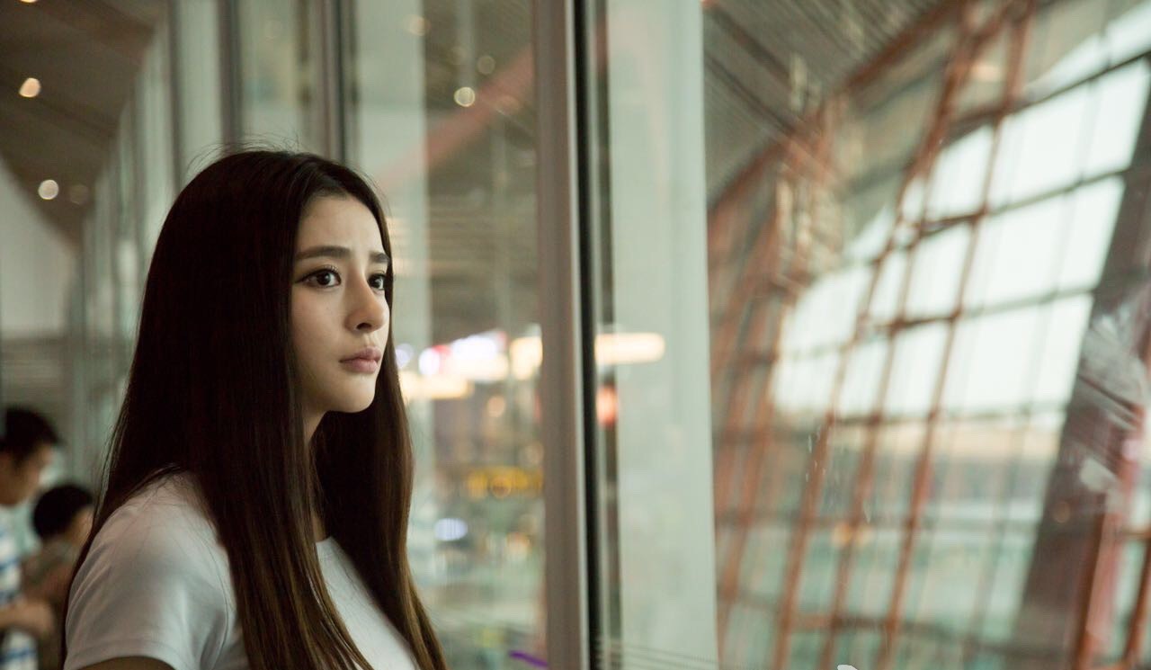 女星身材失控，脸变圆，为演戏努力减肥，她经历了什么？