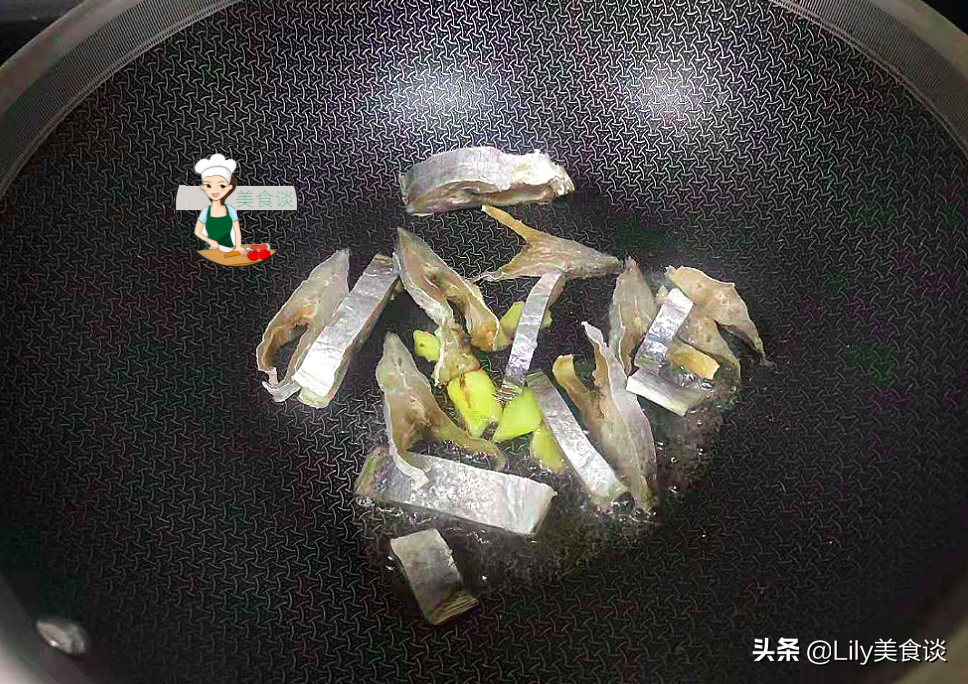 入秋要多吃蒸菜，这菜蒸一蒸，15分钟上桌，好做好吃，营养不上火