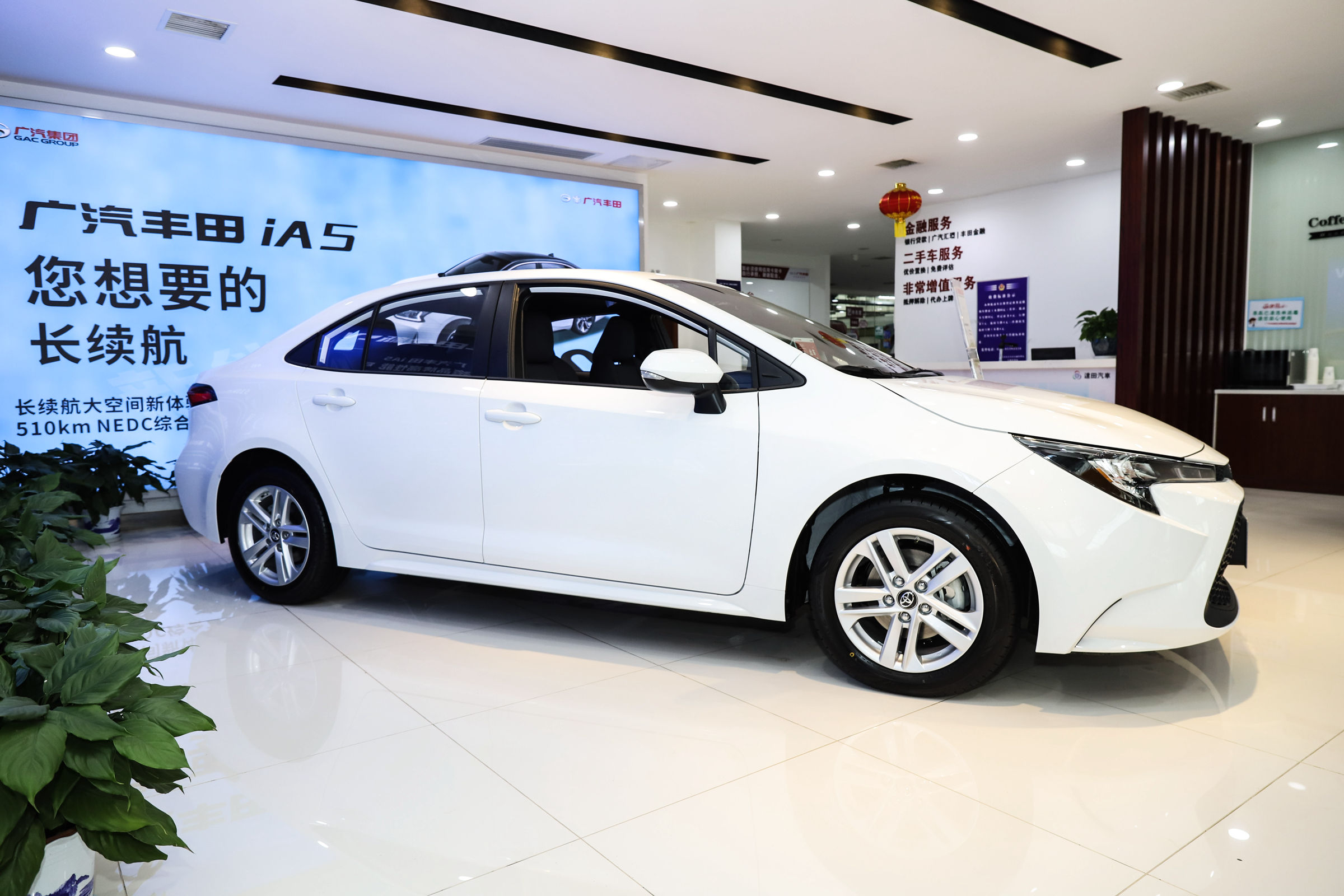 到店实拍21款丰田雷凌新增全新自吸发动机动力比带t更强