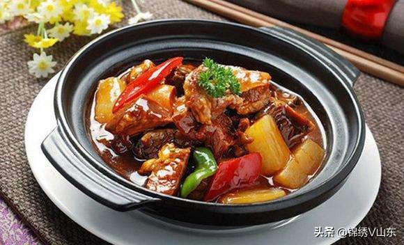 10 simple home-cooked dishes, which are very tasty and served with rice.