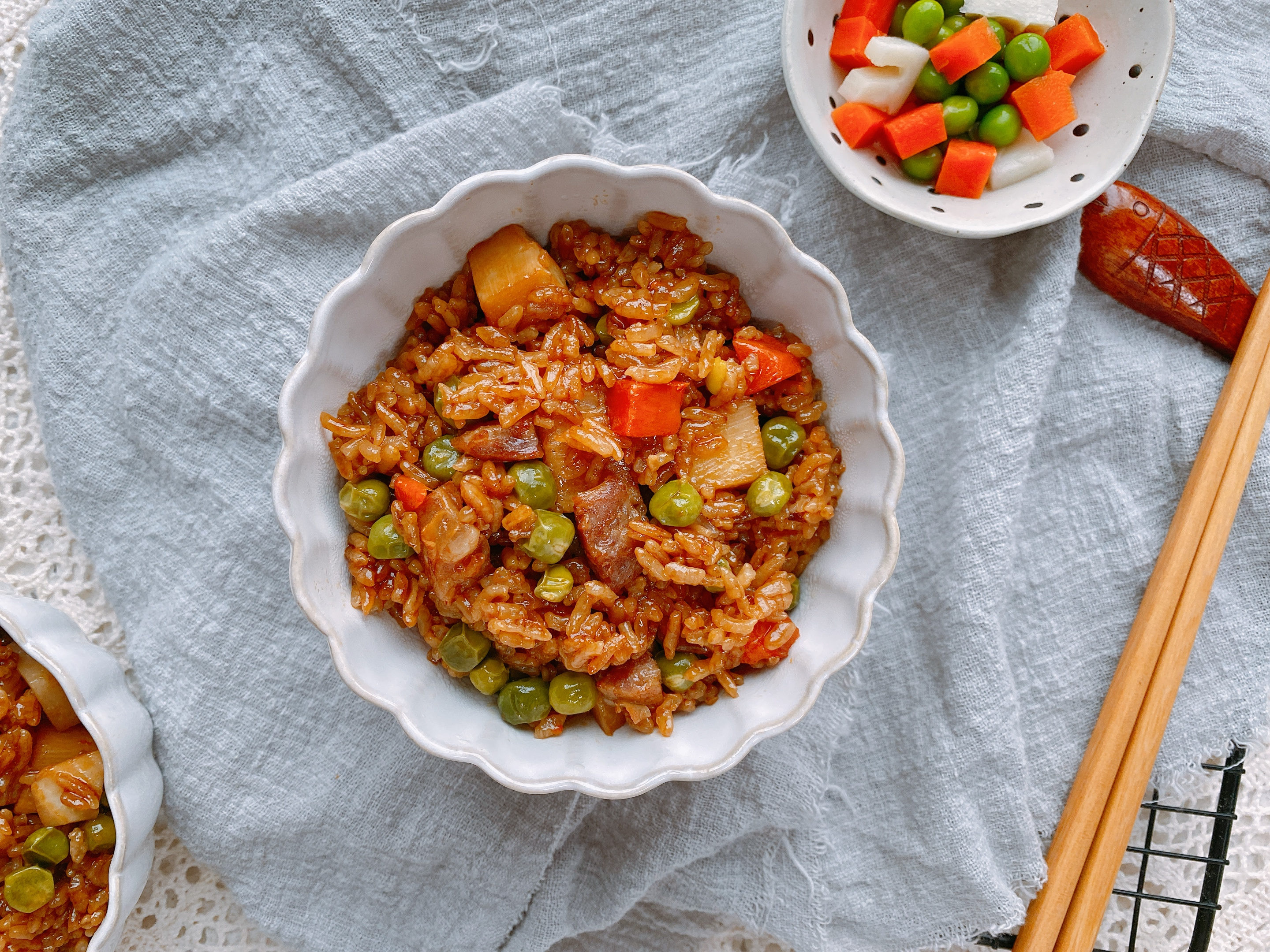 清明節限定美食，用2種春季特有食材燜一鍋飯，這才是春天的味道