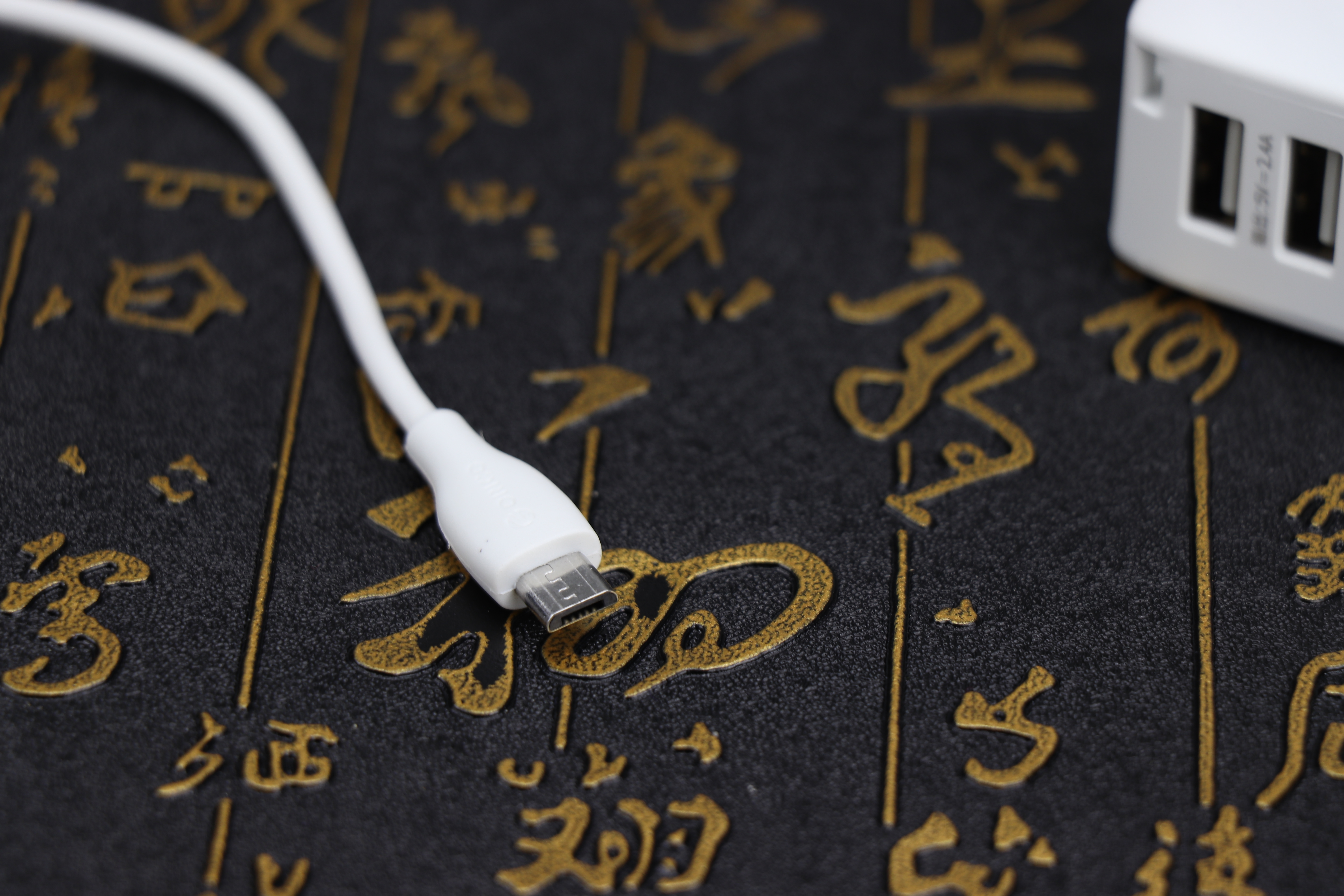应急很方便，充电头还是充电宝！体验奥睿科充电器充电宝二合一