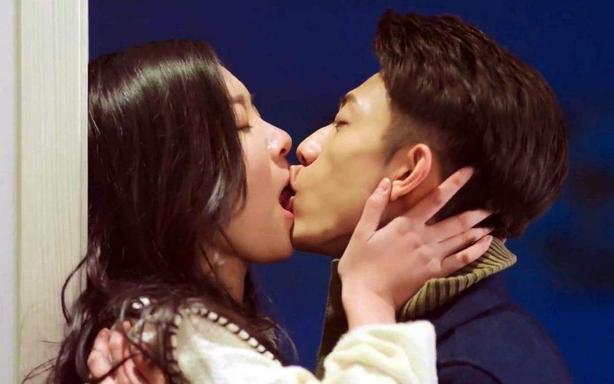 A deep celebrity kiss scene is here, and the tongue kiss is in place. -  iNEWS