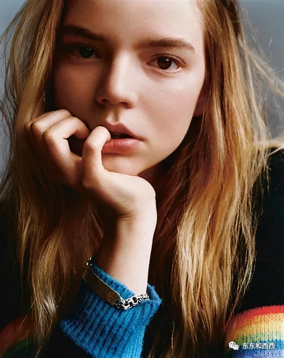 被喷长得像机器人,可她还是好美啊,好莱坞新一代女王来了