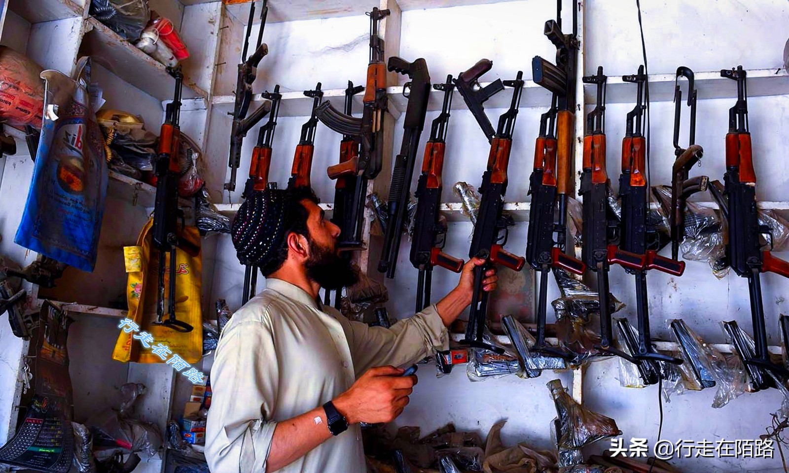 亚洲最大黑枪产地：你敢给原型我就敢仿造，导